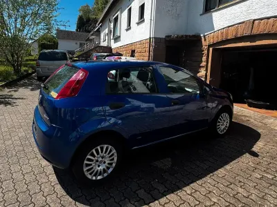 Brugt Fiat Grande Punto Active 77 HK (56 kW) 2008 Blå Hatchback