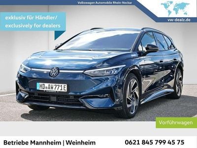 Gebraucht VW ID.7 Pro 210 kW (286 PS) 2025 Aquamarinblau metallic Kombi