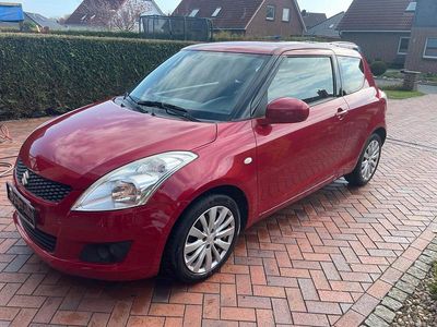Usata Suzuki Swift Club 94 CV (69 kW) 2010 Rosso Utilitaria