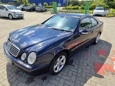 Gebraucht Mercedes CLK230 Avantgarde 197 PS (144 kW) 2000 Blau Coupé