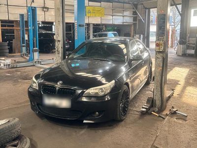 Gebraucht BMW 525 240 PS (176 kW) 2005 Schwarz Limousine