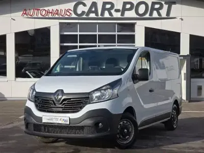 Second-hand Renault Trafic Komfort 90 CP (66 kW) 2016 Alb Monovolum