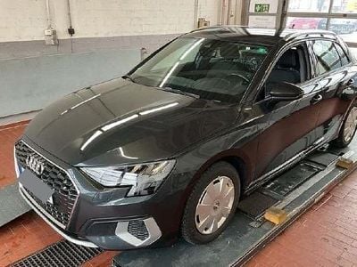 Grau Gebraucht 2021 Audi A3 Advanced Plus Limousine | 21.330 € (Guter Preis)
