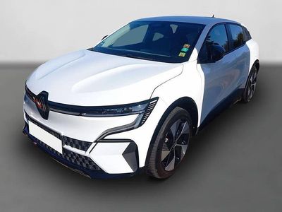 Weiß Gebraucht 2022 Renault Mégane Evolution Limousine | 30.535 € (Teuer)