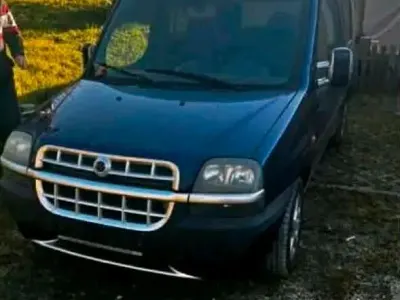 Gebraucht Fiat Doblò 105 PS (77 kW) 2006 Blau Van / Kleinbus