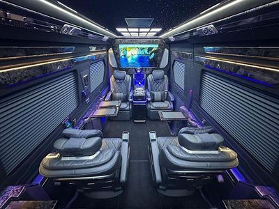Neu Mercedes Sprinter 190 PS (139 kW) 2026 Schwarz Van