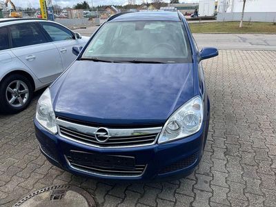 Gebraucht Opel Astra Edition 116 PS (85 kW) 2009 Blau Kombi