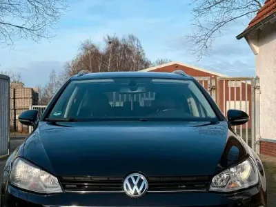 Gebraucht VW Golf VII 110 PS (80 kW) 2016 Schwarz Kombi