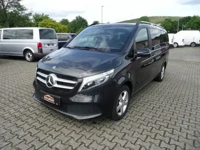 Gebraucht Mercedes V220 Edition 163 PS (119 kW) 2022 Schwarz Van / Kleinbus