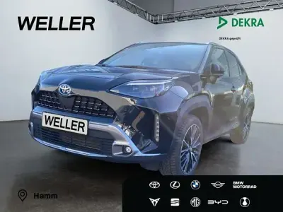 Gebraucht Toyota Yaris Advance 116 PS (85 kW) 2022 Night time black Kleinwagen