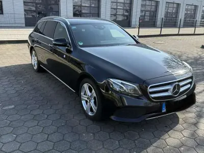 Gebraucht Mercedes E350 Avantgarde 258 PS (189 kW) 2017 Kombi