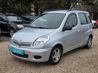 Gebraucht Toyota Yaris 84 PS (61 kW) 2006 Silber Kombi