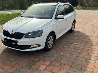 gebraucht Skoda Fabia 1.2l TSI 66kW Style Combi