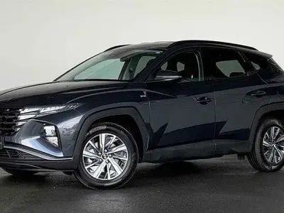 Gebraucht Hyundai Tucson 150 PS (110 kW) 2023 Grau / darknight / metallic SUV