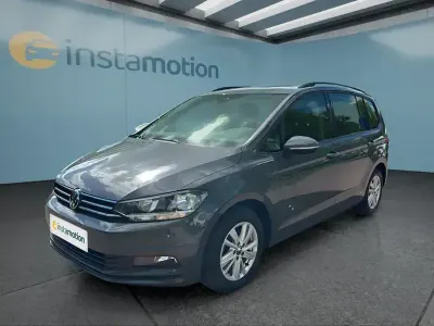 Gebraucht VW Touran 150 PS (110 kW) 2023 Grau Van / Kleinbus
