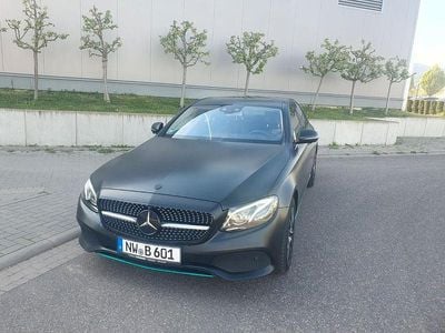 Usata Mercedes E220 AMG line 194 CV (142 kW) 2016 Nero Berlina