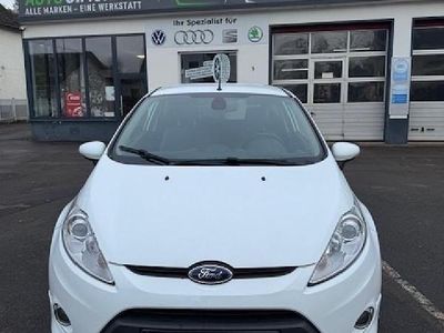 Weiß Gebraucht 2012 Ford Fiesta S Limousine | 4.250 € (Fairer Preis)
