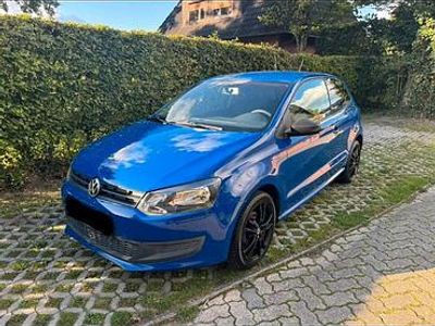 Gebraucht VW Polo 60 PS (44 kW) 2011 Blau Kleinwagen