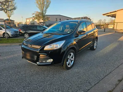 Gebraucht Ford Kuga Trend 150 PS (110 kW) 2016 Schwarz SUV