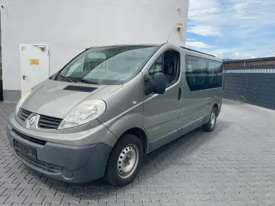 Gebraucht Renault Trafic 114 PS (83 kW) 2010 Gold Van / Kleinbus