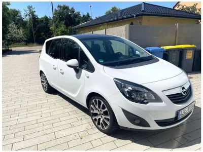 Gebraucht Opel Meriva Color Edition 120 PS (88 kW) 2011 Weiß Van / Kleinbus