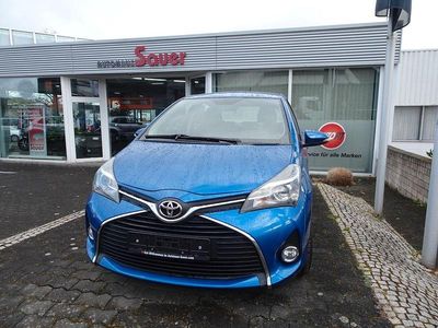 Gebraucht Toyota Yaris Comfort 99 PS (72 kW) 2015 Blau Kleinwagen