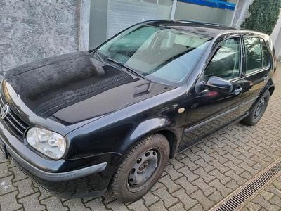 Schwarz Gebraucht 1999 VW Golf Limousine | 550 € (Fairer Preis)