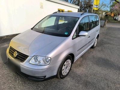 Gebraucht VW Touran 115 PS (84 kW) 2005 Silber Van / Kleinbus