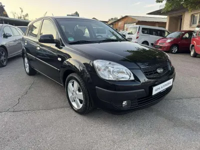 Gebraucht Kia Rio EX 97 PS (71 kW) 2008 Schwarz Limousine
