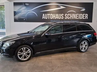 Gebraucht Mercedes E300 231 PS (169 kW) 2013 Schwarz Kombi