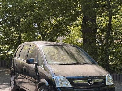 Begagnad Opel Meriva 90 HK (66 kW) 2007 Svart Minibuss