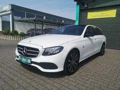 Gebraucht Mercedes E300 Avantgarde 306 PS (225 kW) 2019 Weiß Limousine