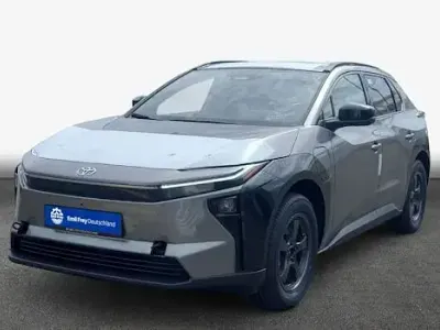 Neu Toyota bZ4X 164 kW (224 PS) 2026 Grau SUV
