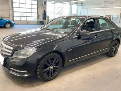 Gebraucht Mercedes C220 Avantgarde 170 PS (125 kW) 2012 Schwarz Limousine