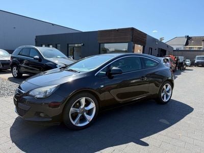 Opel Astra GTC
