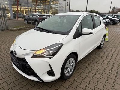 Gebraucht Toyota Yaris Comfort 69 PS (50 kW) 2019 Weiß Limousine