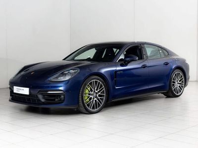 Porsche Panamera 4