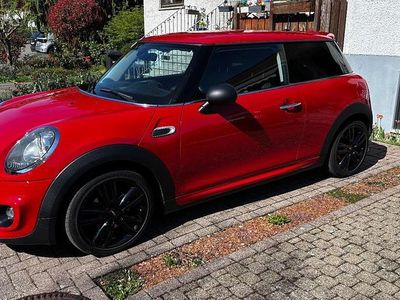 Second-hand Mini Cooper 102 CP (75 kW) 2018 Roșu Hatchback