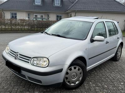 Gebraucht VW Golf IV 75 PS (55 kW) 2000 Silber Kleinwagen