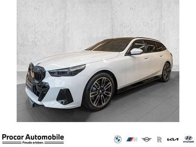 Gebraucht BMW 520 M Sport 360 PS (264 kW) 2025 Weiß Kombi