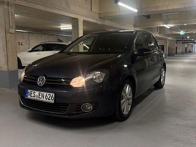 Gebraucht VW Golf VI Style 105 PS (77 kW) 2011 Blau Kleinwagen