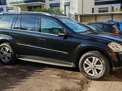 Schwarz Gebraucht 2007 Mercedes 320 SUV | 10.400 €