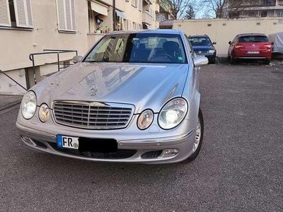 Silber Gebraucht 2002 Mercedes 240 Limousine | 6.800 €