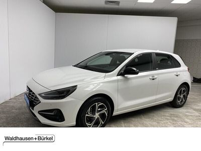 gebraucht Hyundai i30 1.5 Intro Edition