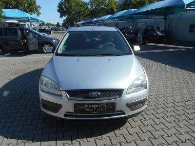 Gebraucht Ford Focus Fun X 145 PS (106 kW) 2006 Polarsilber metallic Kleinwagen
