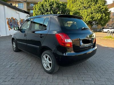 Second-hand Skoda Fabia 80 CP (58 kW) 2008 Negru Hatchback