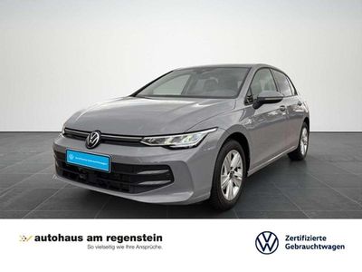 Mondsteingrau Gebraucht 2024 VW Golf Life Limousine | 24.440 € (Fairer Preis)
