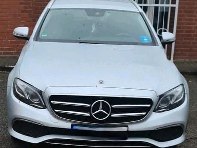 Grau Gebraucht 2019 Mercedes E200 Kombi | 16.999 € (Fairer Preis)