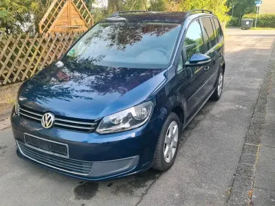 Gebraucht VW Touran 2012 Blau Van / Kleinbus