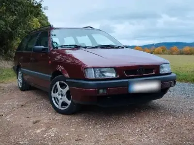 Gebraucht VW Passat 136 PS (100 kW) 1992 Rot Kombi
